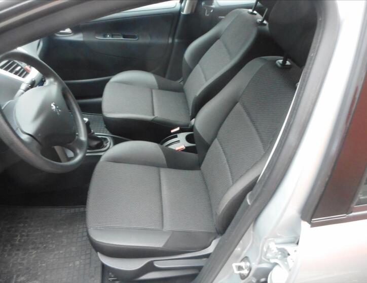 Peugeot 207 16