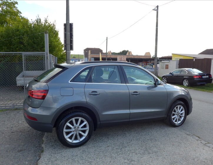 Audi Q3 5