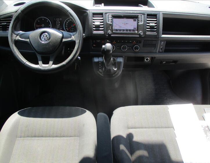 Volkswagen Caravelle 11