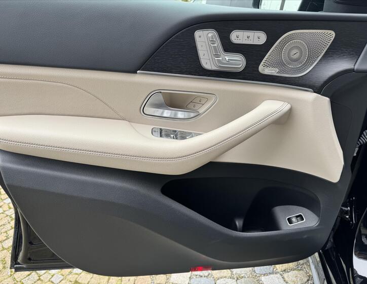 Mercedes-Benz GLS 4