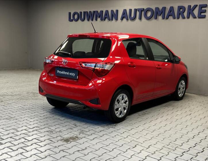 Toyota Yaris 2