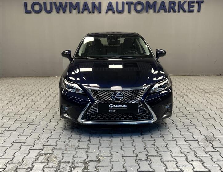 Lexus CT 200h 4