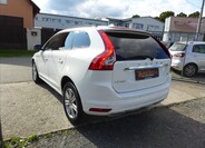 Volvo XC60 8