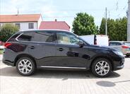 Mitsubishi Outlander 3