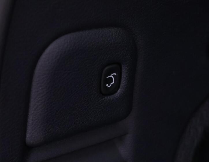 Jeep Grand Cherokee 12