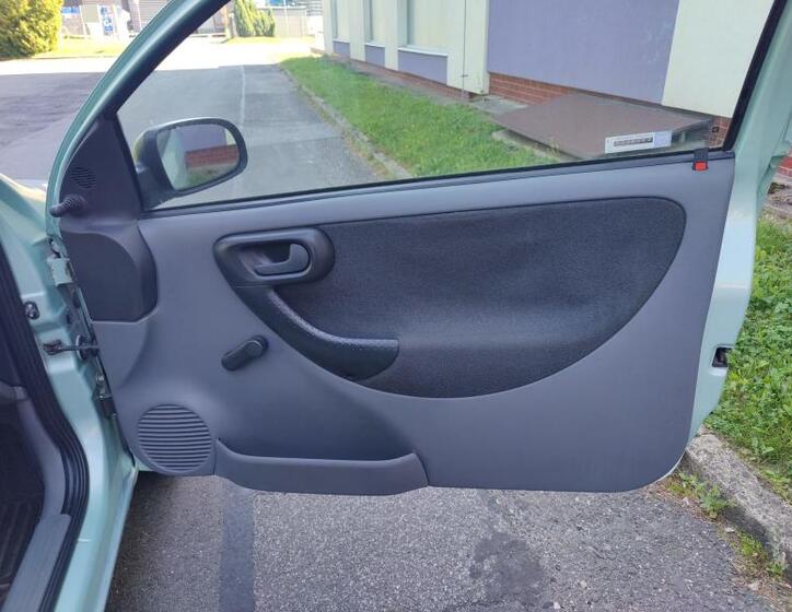 Opel Corsa 14