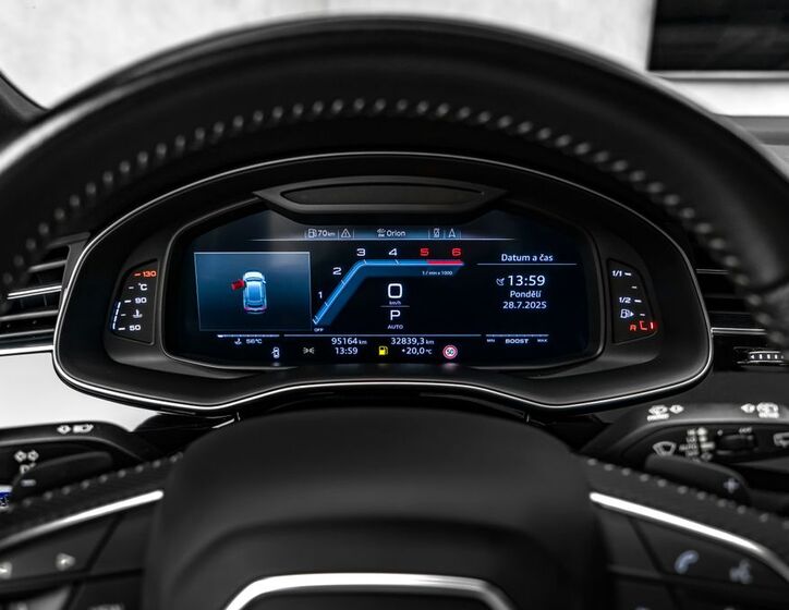 Audi SQ8 28
