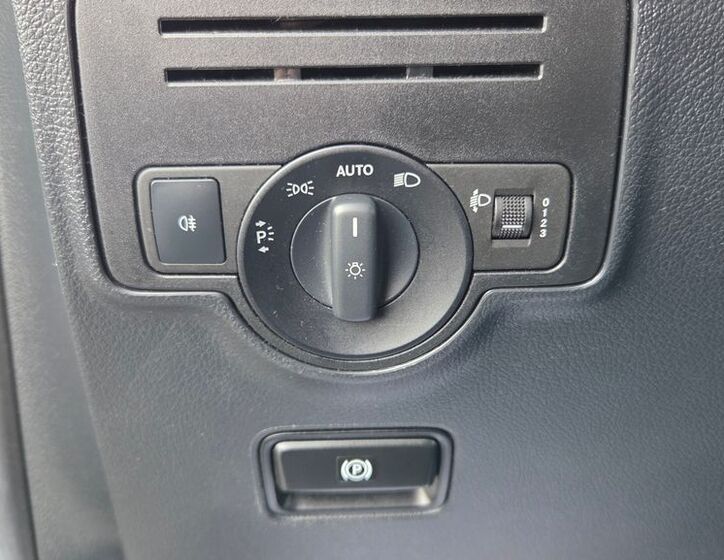 Mercedes-Benz Vito 15