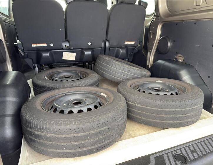 Ford Transit Custom 13