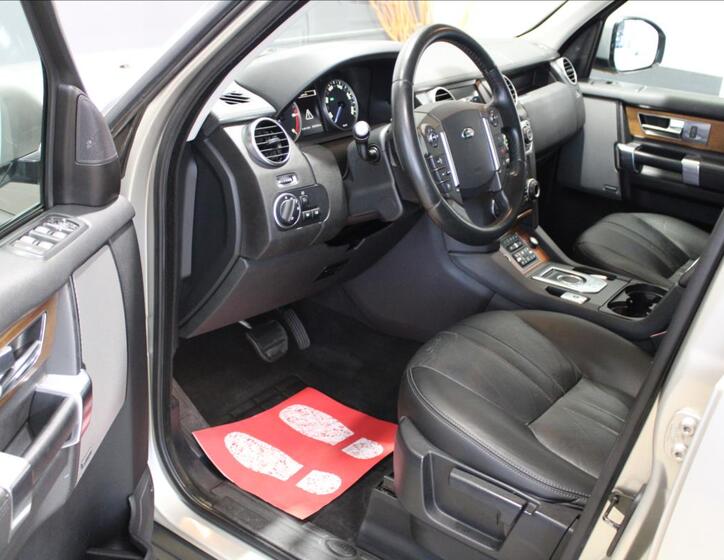 Land Rover Discovery 10