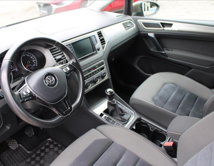 Volkswagen Golf Sportsvan 8