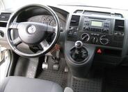Volkswagen Caravelle 18
