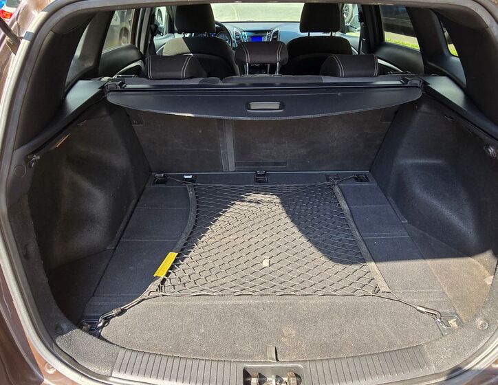 Hyundai i30 24