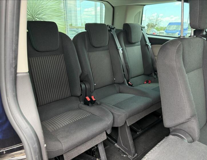 Ford Tourneo 19