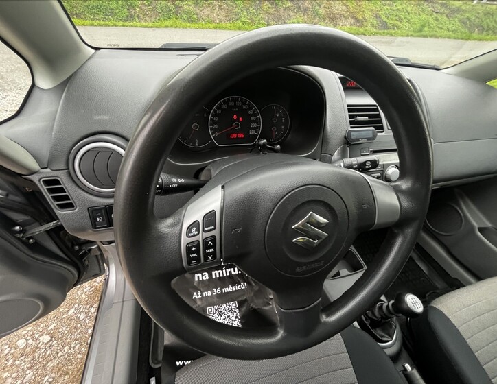 Suzuki SX4 12