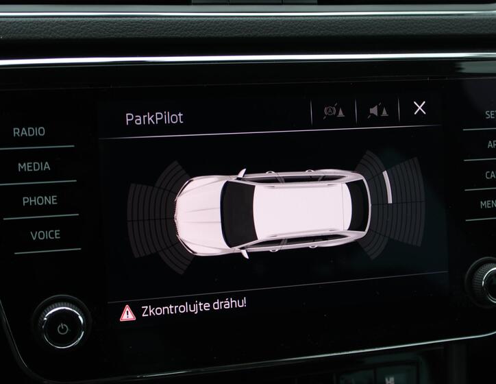 Škoda Superb 18