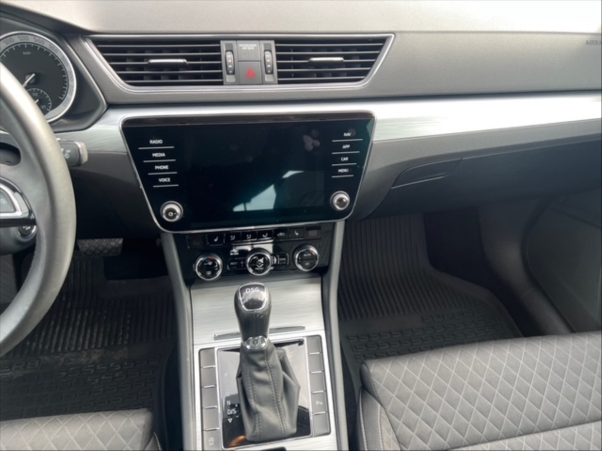 Škoda Superb