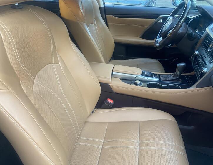 Lexus RX 52