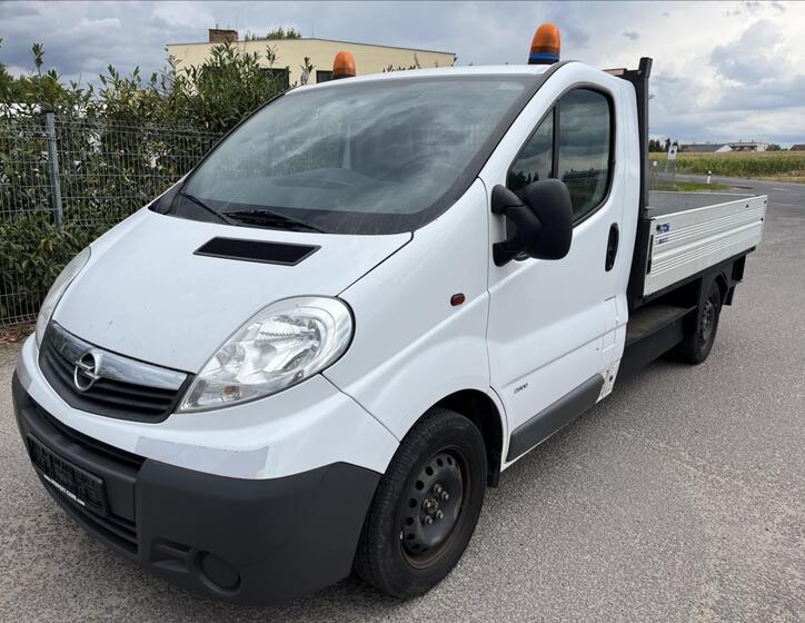 Opel Vivaro 1