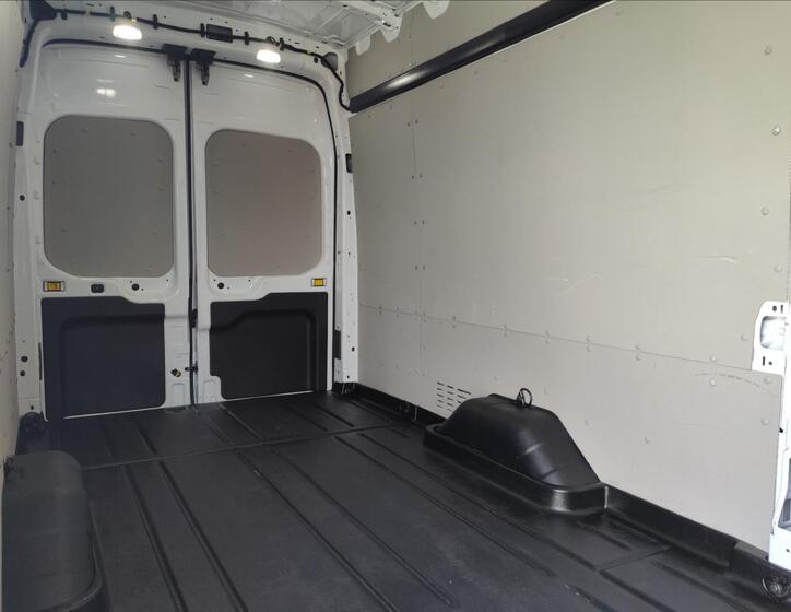 Ford Transit 16