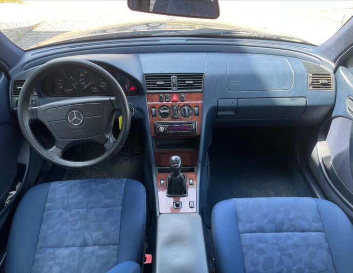 Mercedes-Benz Třídy C 8