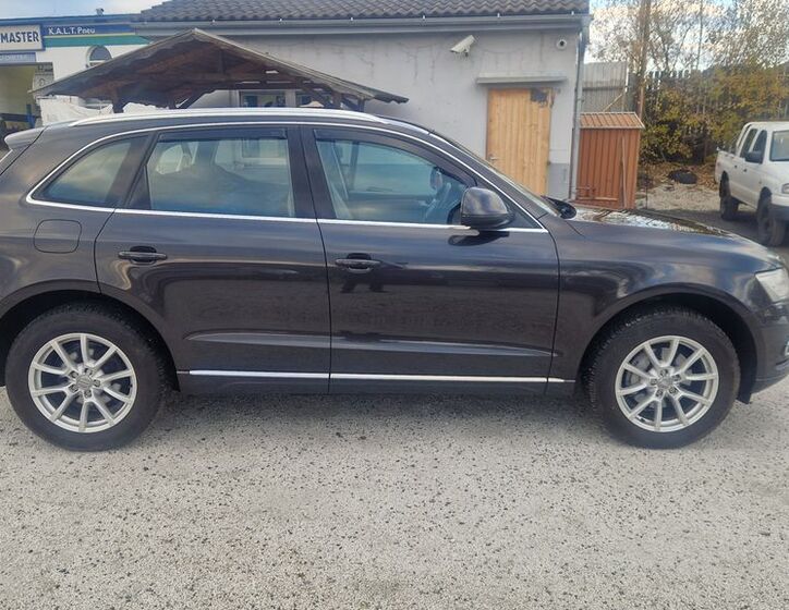 Audi Q5 4