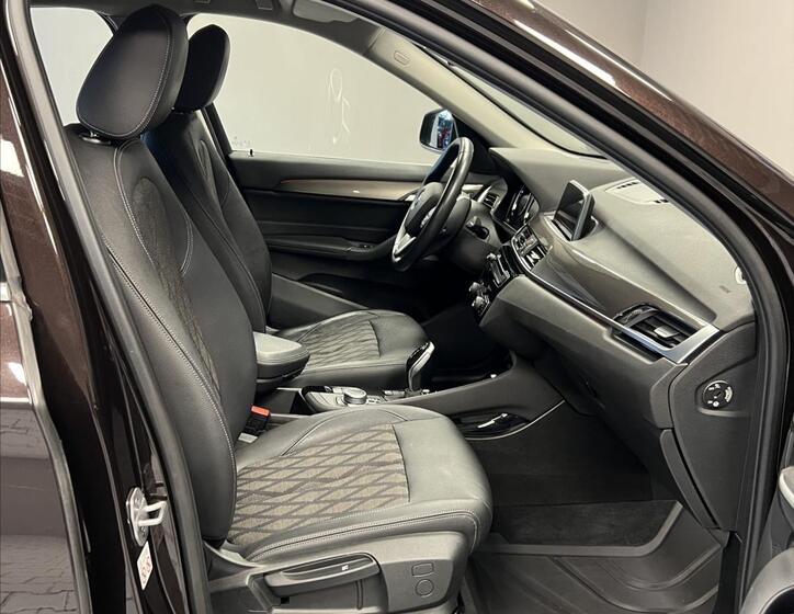 BMW X1 7