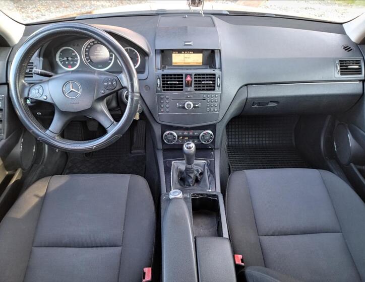 Mercedes-Benz Třídy C 9