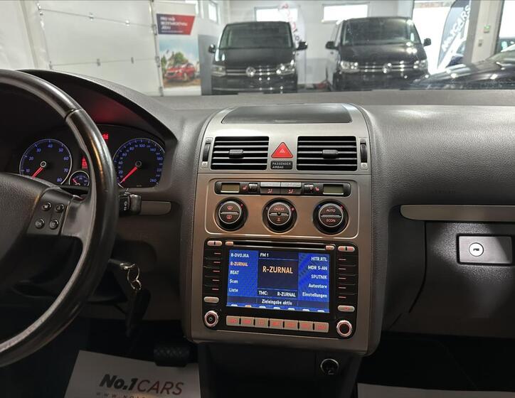 Volkswagen Touran 18