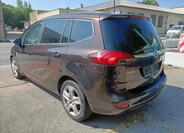Opel Zafira 9