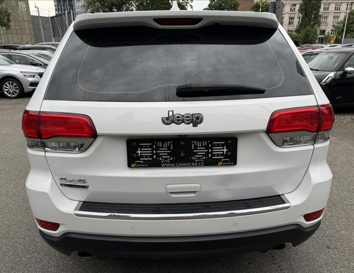Jeep Grand Cherokee 8