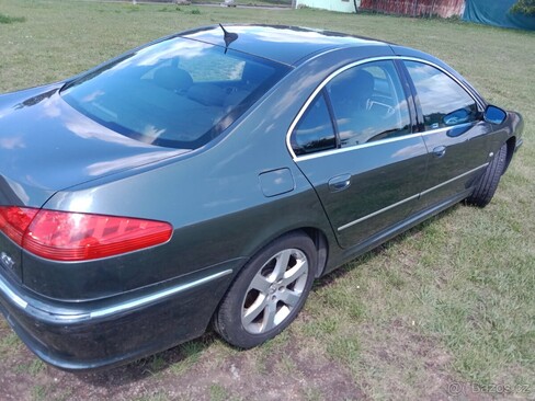 Peugeot 607