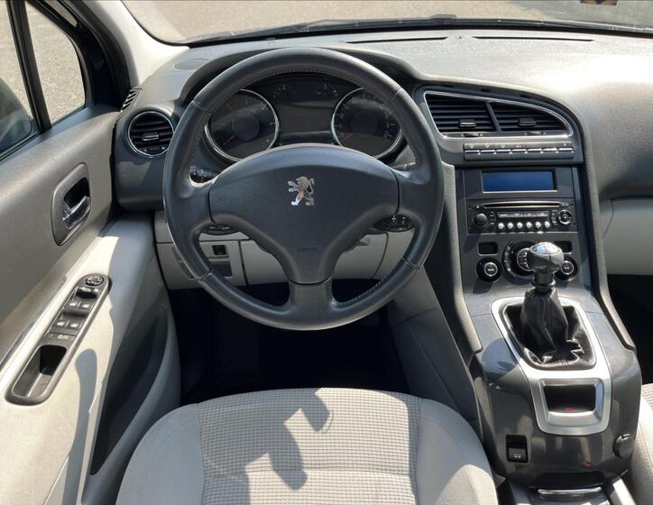 Peugeot 5008 14