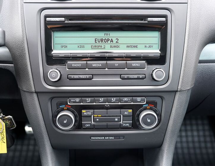 Volkswagen Golf 33