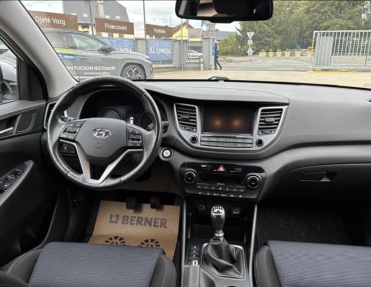 Hyundai Tucson 16