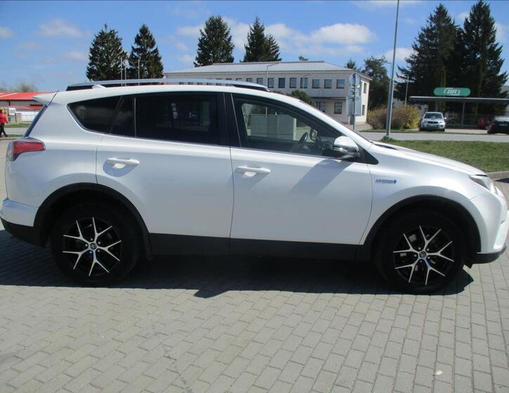 Toyota RAV4 5