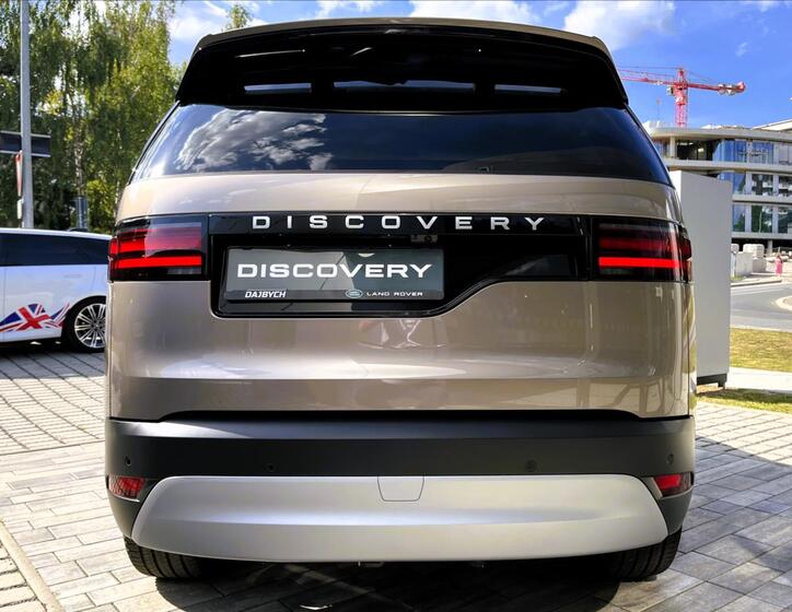 Land Rover Discovery 5