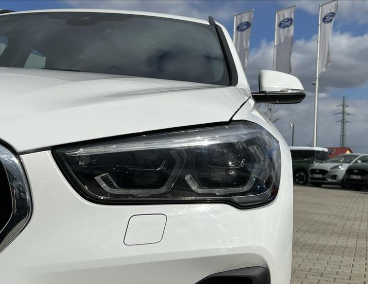 BMW X1 9