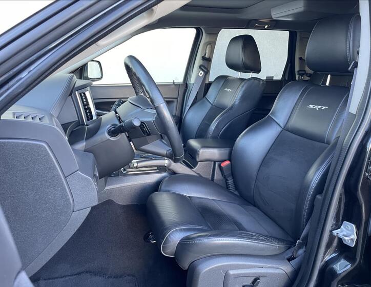 Jeep Grand Cherokee 14