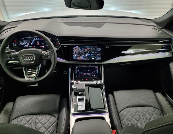 Audi SQ8 27