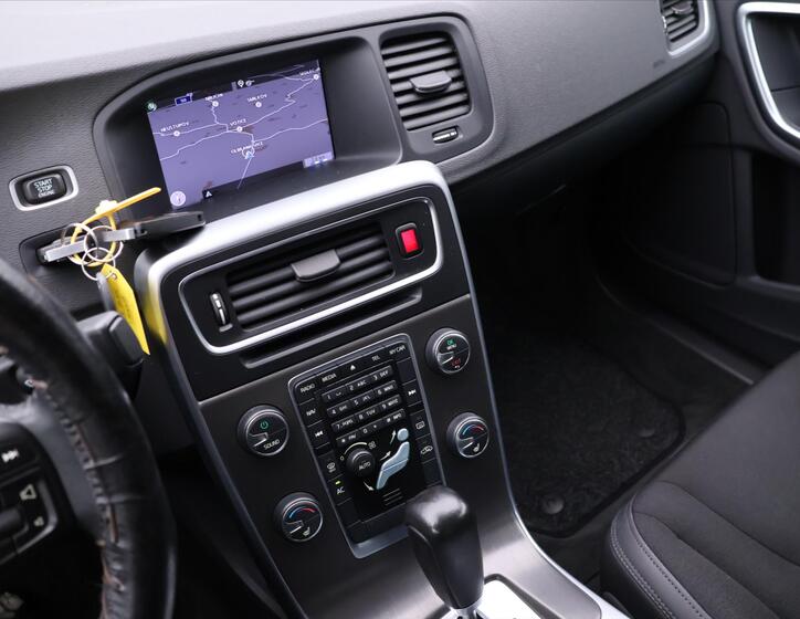 Volvo S60 18