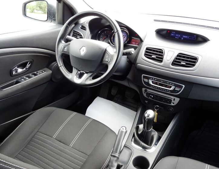 Renault Fluence 17