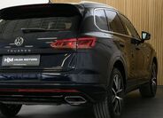 Volkswagen Touareg 7