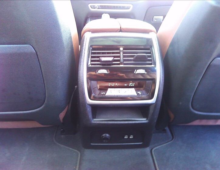 BMW X7 38