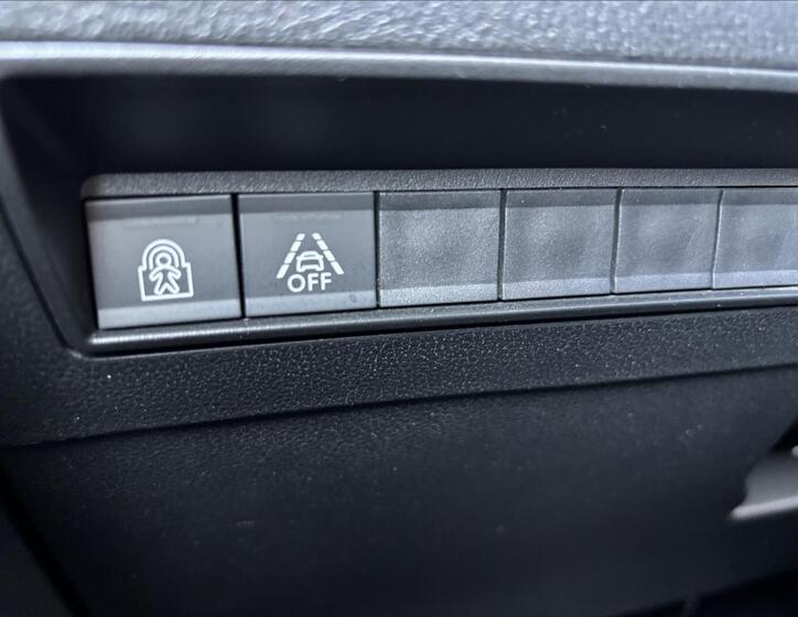 Peugeot Rifter 27