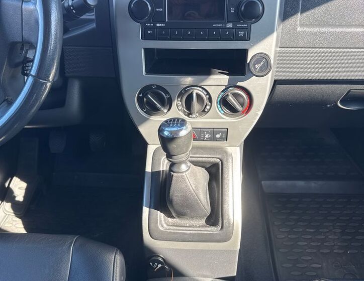 Jeep Compass 12