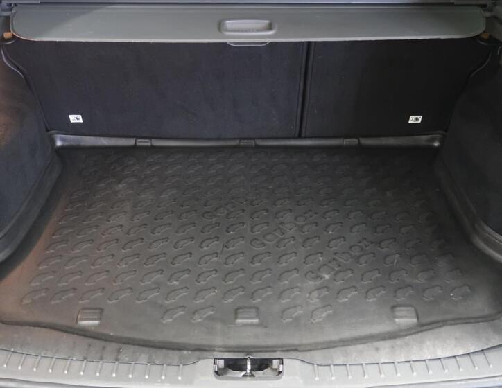 Ford Kuga 8