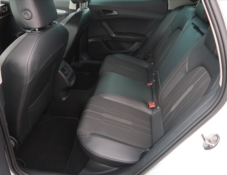 Cupra Formentor 11