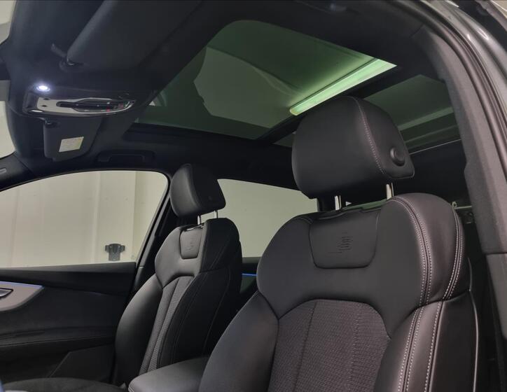 Audi Q7 44