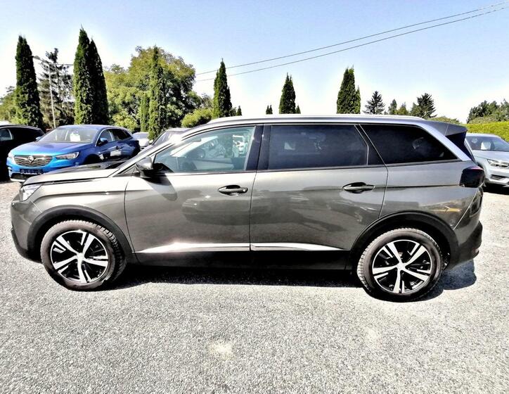 Peugeot 5008 7